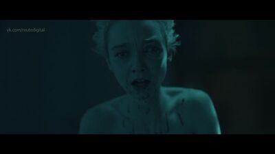 Julia Sarah Stone nuda - Come True (2020) HD 1080p Guarda online / Julia Sarah Stone - Incubi