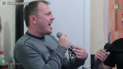 Yaroslav Sumishevsky: «Salgo por la noche al campo con mi caballo»; una canción desgarradora sobre un caballo; es un placer escuchar a cantantes como este; todo mi respeto