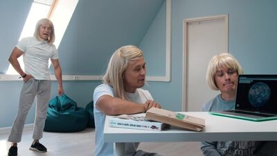 Ilya Sobolev : une parodie de la vidéo de Rudkovskaya et Plushenko sur les amendements [Rimes et Panchy]