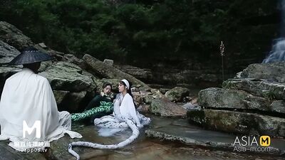 Mad-020 - L'accouplement du serpent vert et du serpent blanc
