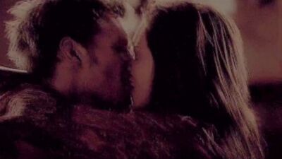 Cena de sexo entre Hayley e Klaus (4x16) em câmara lenta