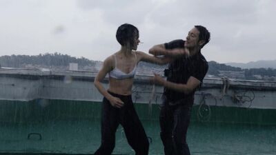 Doona Bae nago – Sense8, sezon 2, odcinki 3–4 (2017) HD 1080p Oglądaj online / Doona Bae – Ósmy zmysł