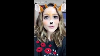 Sophia Bush en Snapchat junto a Jesse Lee Soffer, Marina Squerciati y Laroyce Hawkins, 1 de diciembre