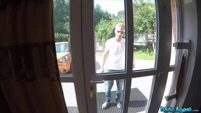 Trattamento viso per una ragazza americana infedele_1080p_6000
