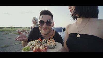 Vidéo de Sushi Fabrika | Livraison de repas | Oktyabrsky