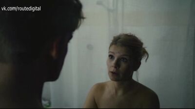 Pamela Tola Nude - À trois s01e02 (FI 2017) LQ Regarder en ligne