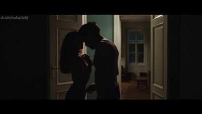 Тереза Палмер оголена — Teresa Palmer Nude у фільмі «Берлінський синдром» (Berlin Syndrome, 2017, Кейт Шортланд) 1080p