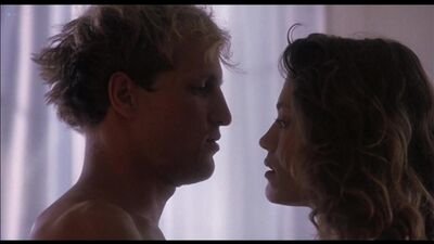 Елі Пуже, Джуді Аронсон оголена — «Прохолодний синій» (1990) HD 1080p