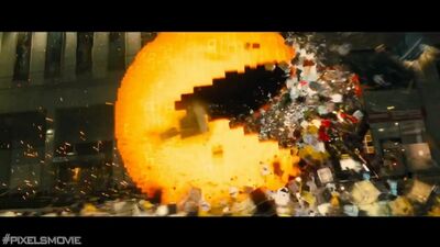 Trailer de «Pixels» (2015) com a voz de Menchenina