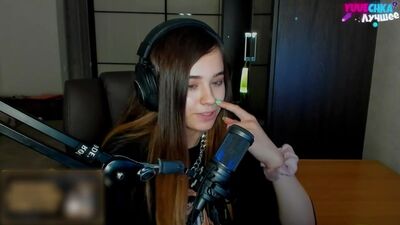 Yuuechka Лучшее ЮЕЧКА ПЕРЕЕХАЛА ВО ЛЬВОВ ✈️ ЗНАКОМСТВО С РОДИТЕЛЯМИ РОМЫ