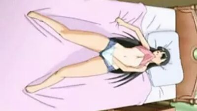Uma rapariga de anime masturba-se com os dedos na cama