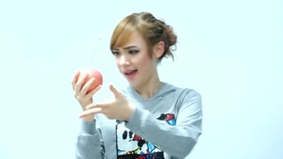 PPAP Pen Pineapple Apple Pen - Jannine Weigel (cover parodistica)