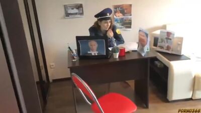 Lolly Lips hat es mit der Polizei getrieben [Blowjob, große Brüste, Russisch, Teen, Sex]