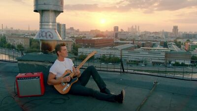 Estreia. Alexei Vorobyov / Alex Sparrow - Hello Angel