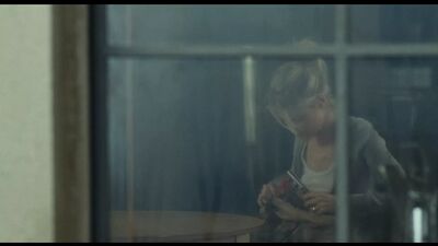 Rachael Taylor. Daisy Betts – Zamek