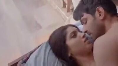 Cena de sexo escaldante com Bhumi Pednekar