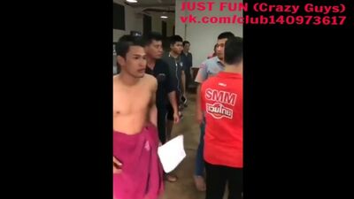 Боксерський зважування ТАЇЛАНД шорти бокс стриптиз член хуй голий голий член пеніс стриптиз на публіці