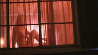 Robin Stille: uma rapariga nua e sensual – uma criatura