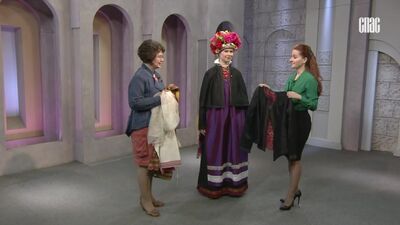 Costume da festa da ragazza del villaggio di Il'ek, distretto di Sudzha, provincia di Kursk, inizio del XX secolo