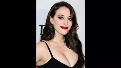 Homenaje erótico a Kat Dennings (creado por fans)