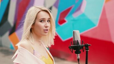 Klava Koka a interprété en russe la chanson « Despacito » de Luis Fonsi et Daddy Yankee