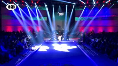 MadWalk 01/04/2019. Sergey Lazarev - Scream | Wolves Gymnastics Team - O Lobo e a Lua
