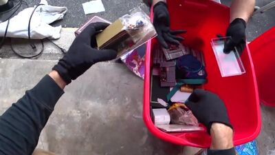 [SUBASTA DE CONTENEDORES EN EE. UU.] Se ha encontrado dinero entre objetos abandonados. Compras en la subasta