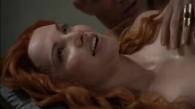Spartacus - Lucy Lawless nue avec Kriks - Scène de sexe n° 13