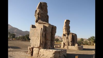 O Templo de Ramsés III e os Colossos de Memnon. Diário do Egito - 1