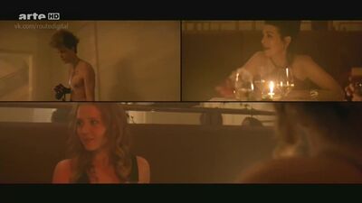 Saralisa Volm, Ruby O. Fee, Carolina Thiele, etc. Nude - La dernière partie de Shakespeare (2016) HD 720p Regarder en ligne