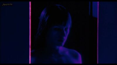 Milla Jovovich nua - Milla Jovovich_Ultraviolet