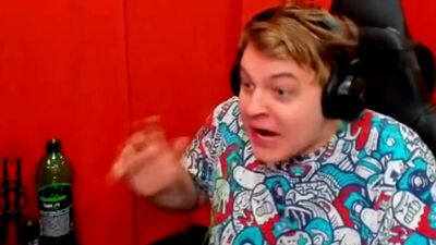 O kurwa, pieprzona gęba, suko, co za straszna gówno, kurwa mać — Piątka/5opka/5orka/Fuga TV/TV/Kirill Baranow dla VP (krzyk skrimera)