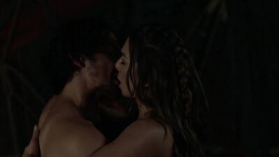 Tasya Teles – The 100, sezon 5, odcinek 6 (2018) HD 1080p – nagość? Gorąco! Oglądaj online