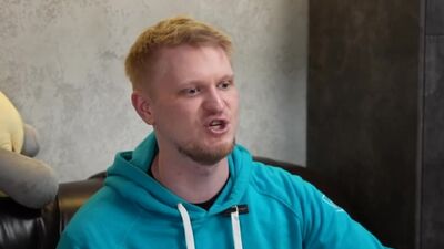 ДРУЖА ТАВЫҚТЫ ҚЫЗЫЛЕТІП ПІСІРУДІ ҮЙРЕТЕДІ Дружа vp