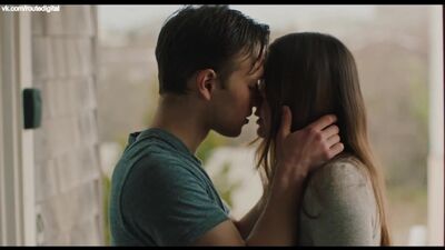 Liana Liberato – The Beach House (2019) HD 1080p – Nagość w sieci? Seksowne! Obejrzyj online / Liana Liberato – Dom na plaży