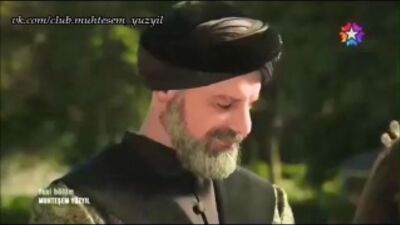 Le Siècle de gloire, épisode 134 (Début de l'épisode avec des sous-titres en russe). Monologue de Hurrem et retour au palais. Mihrimah et Rustem évoquent les activités nocturnes de Rustem