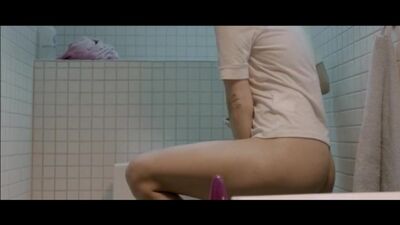 Jenny Hutton nackt – „Pleasure“ (2013) HD 720p