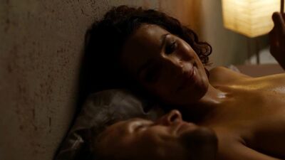 Amy Mußul, Erendira Ibarra, Tuppence Middleton nuas - Sense8 (2015) s01e02 (HD)