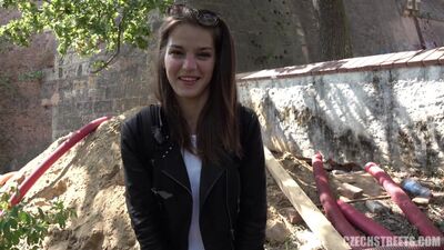 CzechStreets Martina, la ragazza più timida di sempre Е114 Nuovo porno 2018