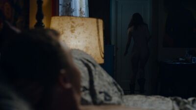 Sarah Ramos nago – „The Long Road Home”, sezon 1, odcinek 6 (2017) HD 1080p