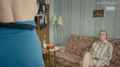 Алина Алексеева «Ольга» телехикаясында (2016, режиссерлері Алексей Нужный және Игорь Волошин) – 6-шы эпизодта жалаңаш күйде көрінеді