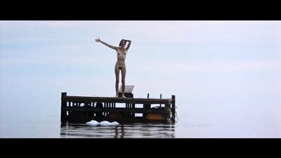 Paula Prentiss, Olimpia Carlisi – Catch-22 (1970)