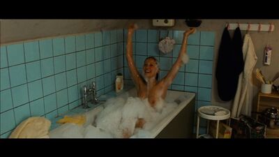 Alexandra Maria Lara - Le pêcheur et sa femme (2004)