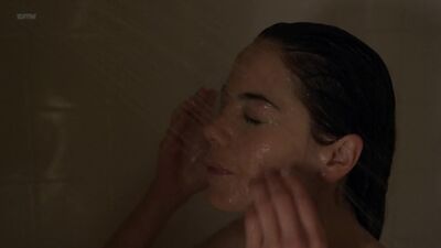 Michelle Monaghan nago w serialu „The Way” (2018)