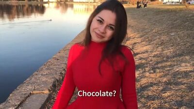 Lolly lips - UNA RAGAZZINA SI DIVERTE [ragazzina alla prima volta, porno anale con vergini, teen, tette grandi, ragazzine, ragazze formose, troie, sesso]