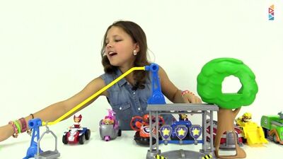 Resenha dos brinquedos do «Paw Patrol» (Patrol Paw) pela nossa amiga Nastia